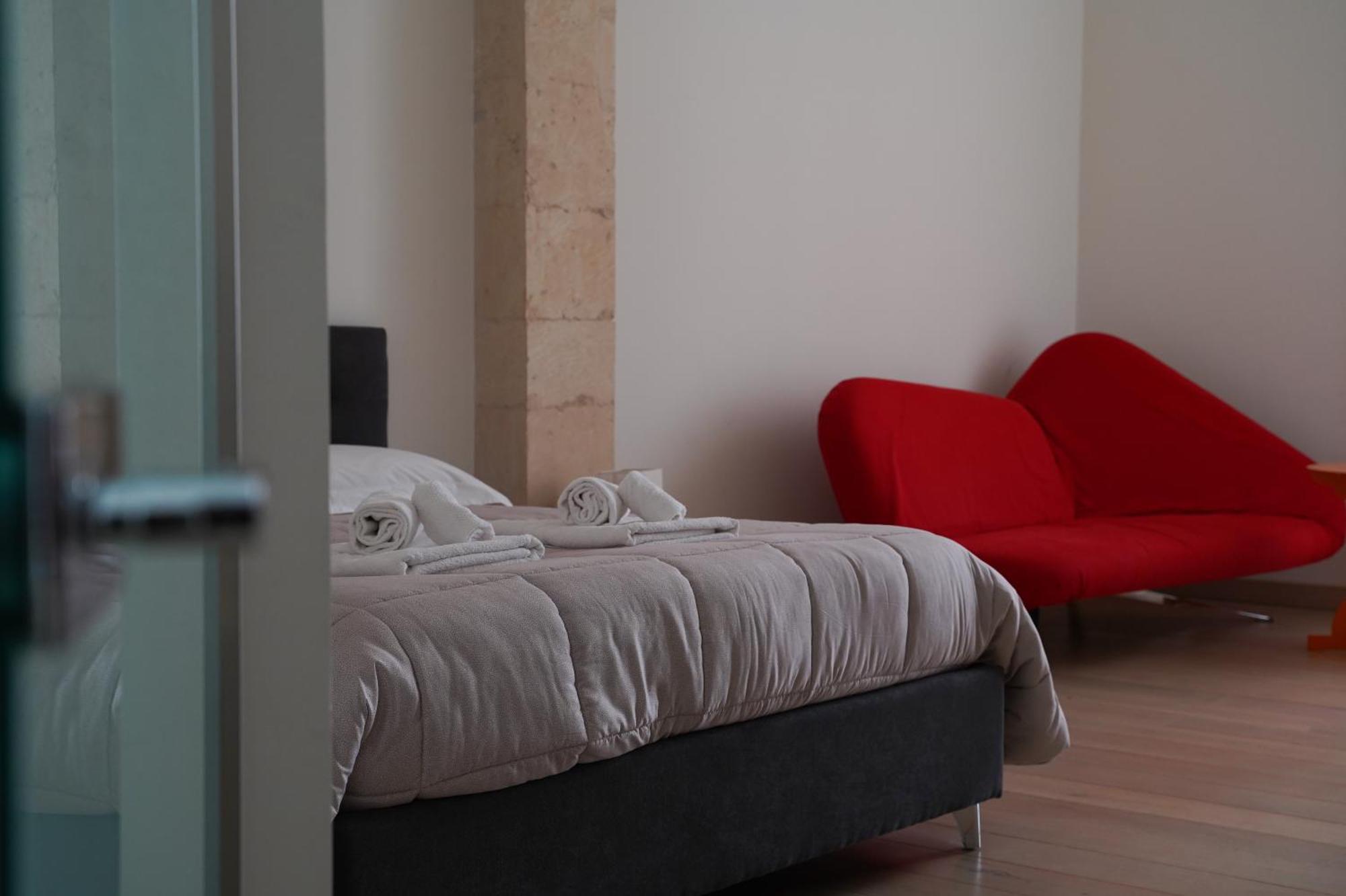 Suite Home D'Aragona Lecce Exterior photo