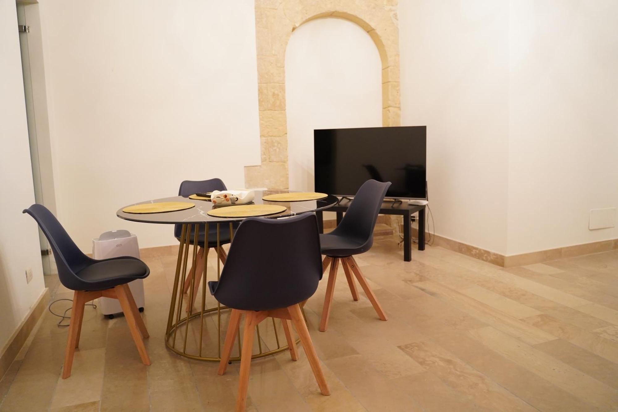 Suite Home D'Aragona Lecce Exterior photo